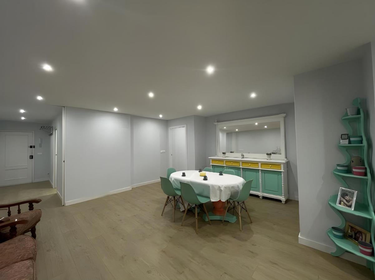 Amplio Y Moderno Piso De 4 Habitaciones Y Terraza Pontevedra Exterior photo